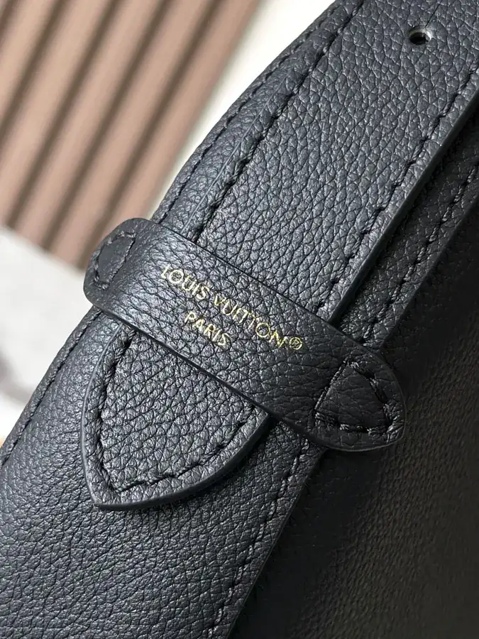 Low Key Cookie Medium Handbag