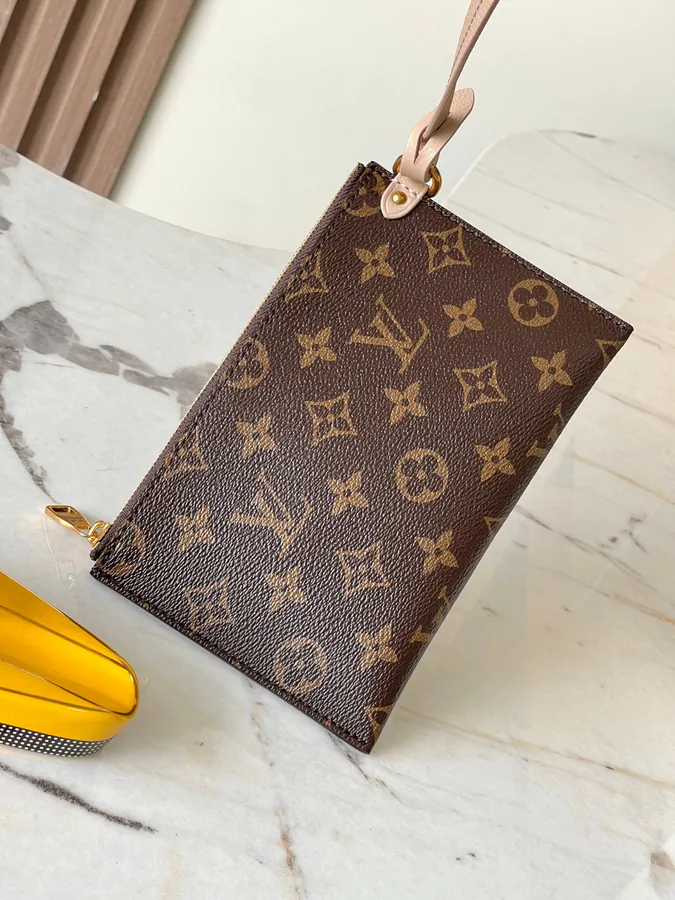 Low Key Cookie Medium Handbag