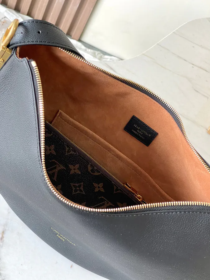Low Key Cookie Medium Handbag