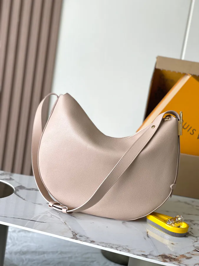 Low Key Cookie Medium Handbag