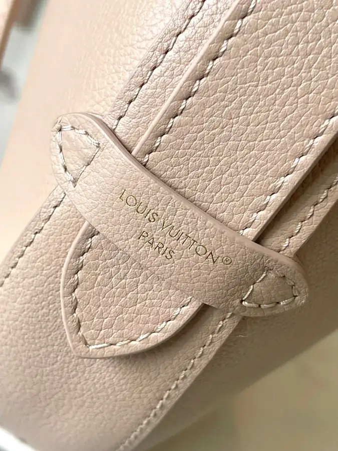 Low Key Cookie Medium Handbag