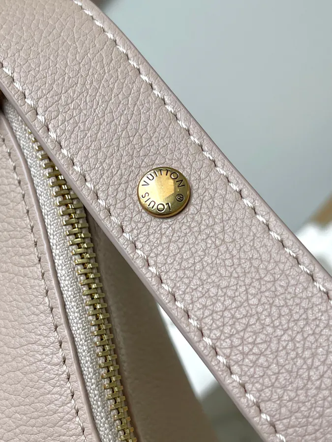 Low Key Cookie Medium Handbag