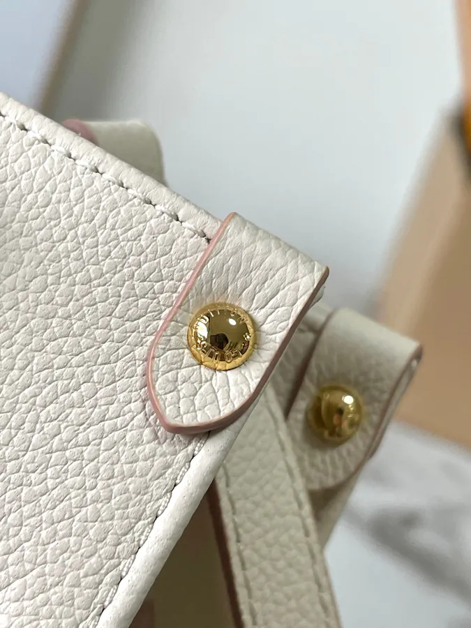 MB Special Edition Bucket Bag with Chip
