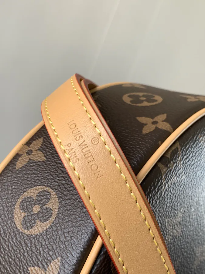 Nicolas Ghesquière Croissant Handbag Loop Style