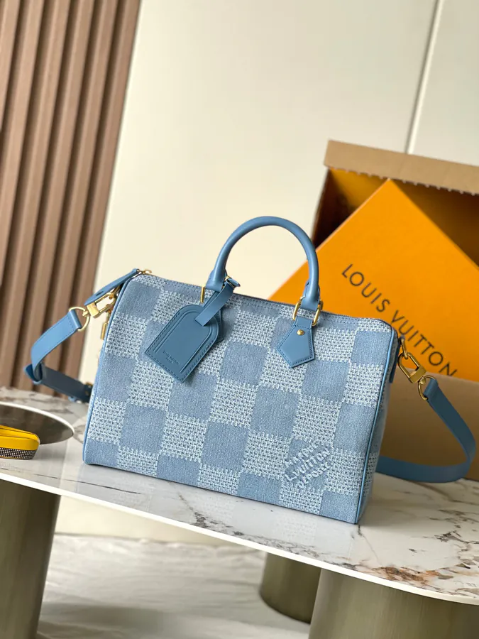 Speedy 30 Bandoulière Handbag in Grained Calfskin