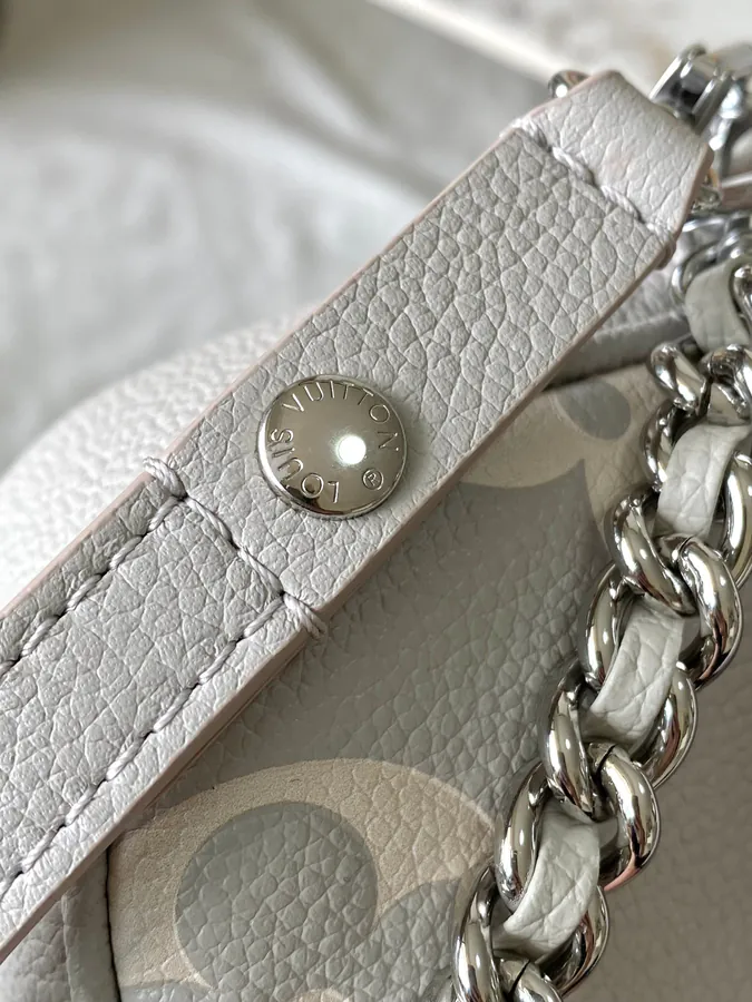 Wallet On Chain Ivy in芋泥乳色