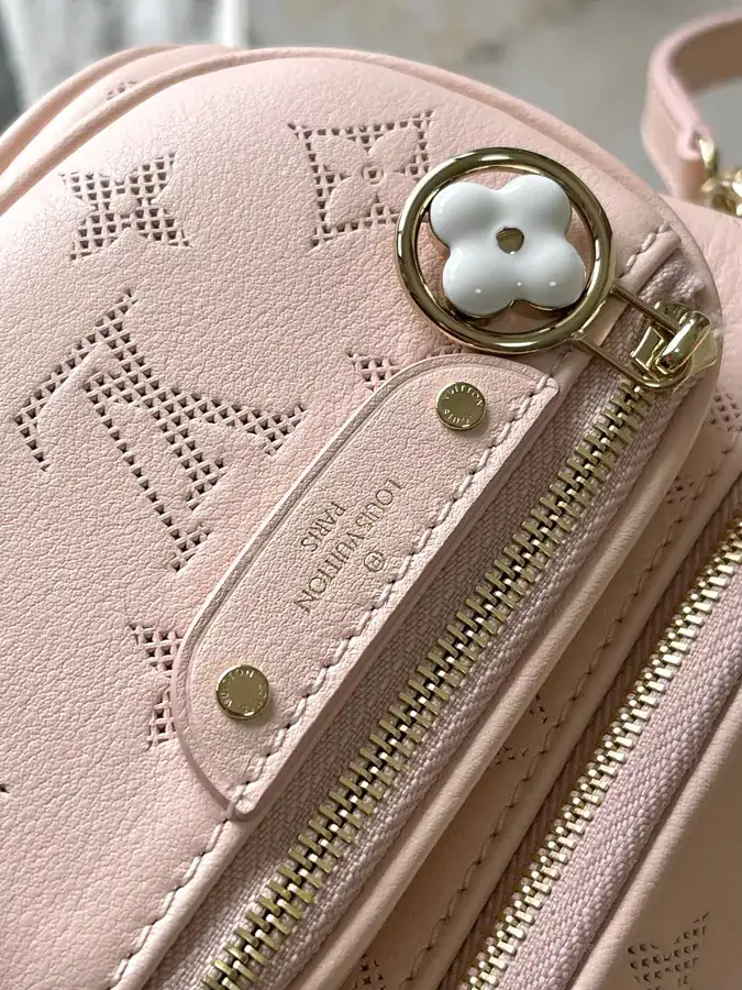 Flower Ring Mini Bumbag M11300 Pink Dynamic Chip Edition