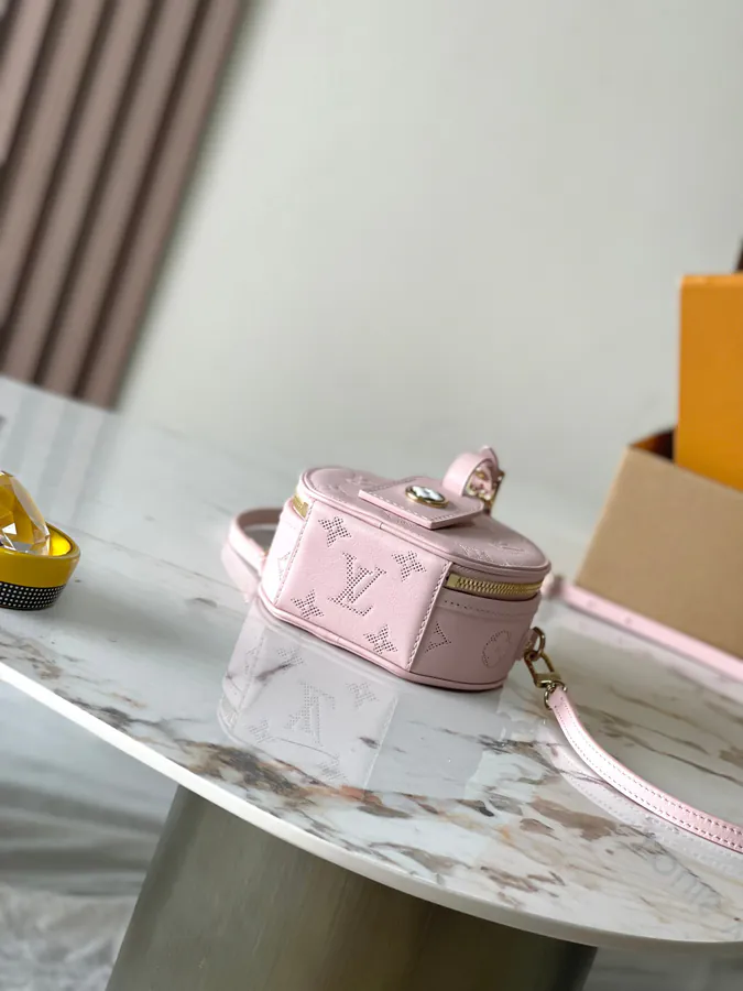 Mini Boite Chapeau Handbag with Premium MB Chip