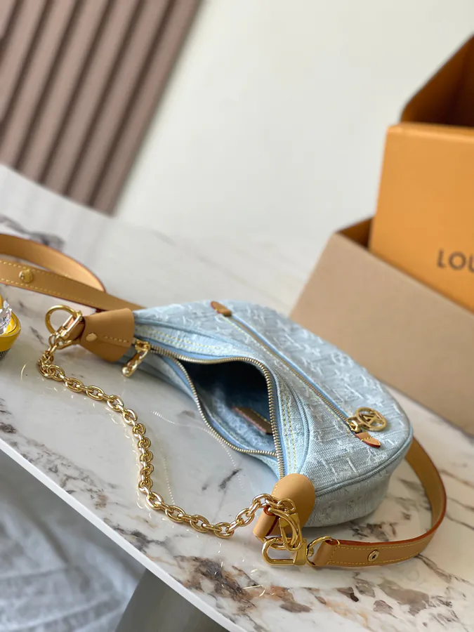 LOOP Handbag M24846 Blue Chip