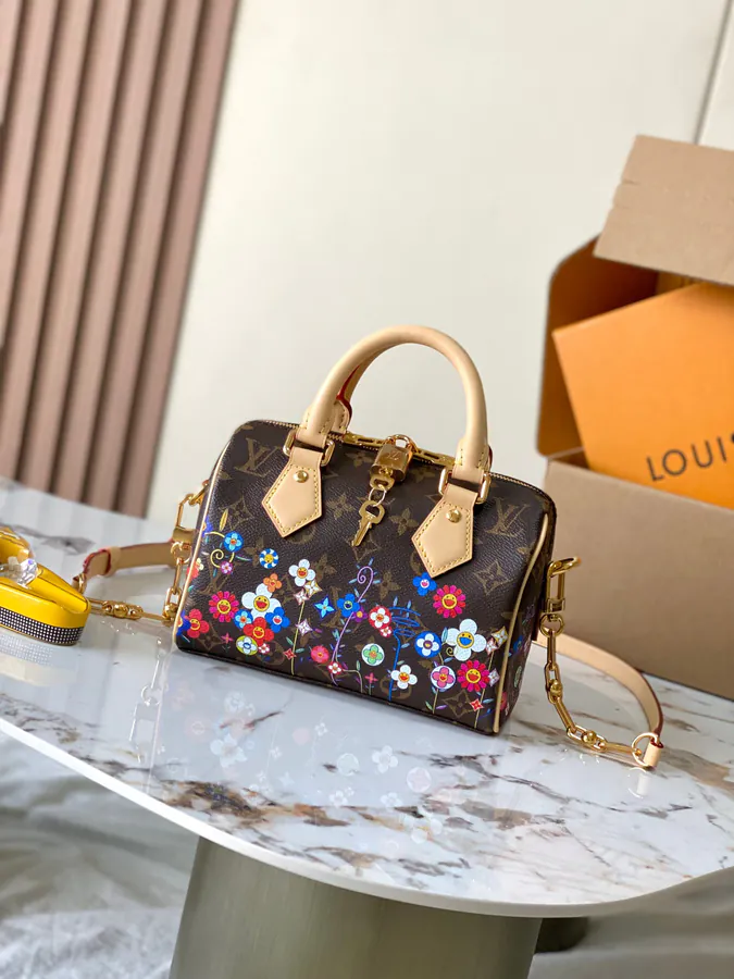 Pochette Accessoires Handbag with MB163c01 Chip