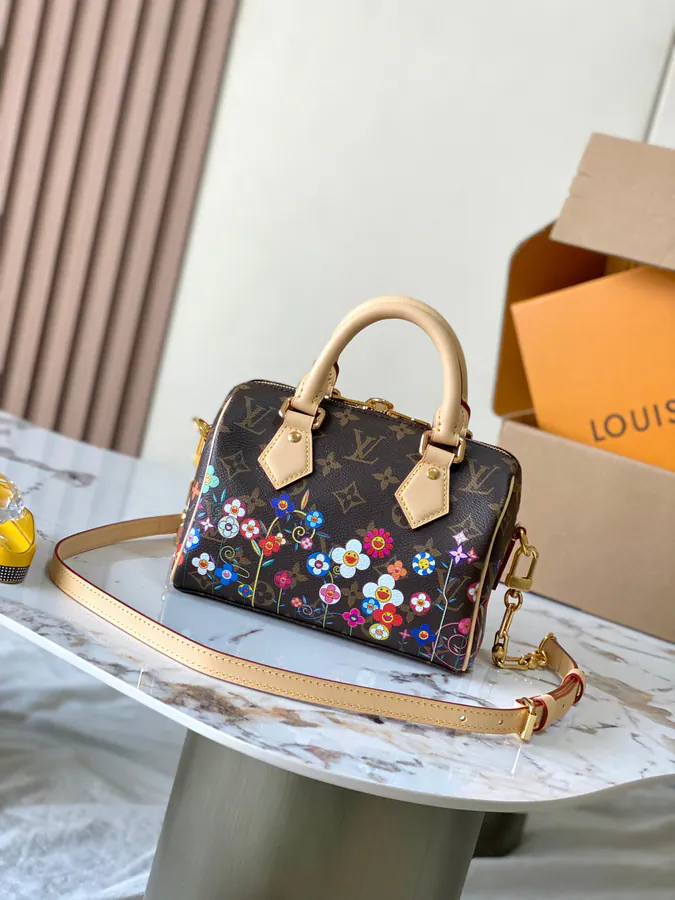 Pochette Accessoires Handbag with MB163c01 Chip