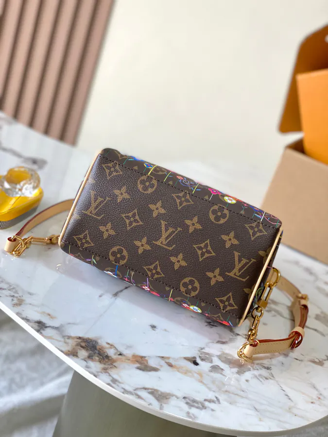 Pochette Accessoires Handbag with MB163c01 Chip