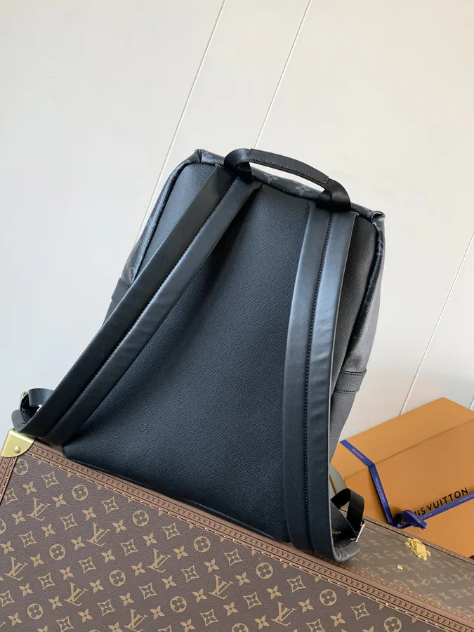 DISCOVERY Small Backpack with Monogram Canvas and Taïga Leather