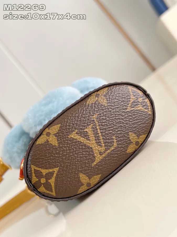 Vivienne Phone Pouch Christmas Collection