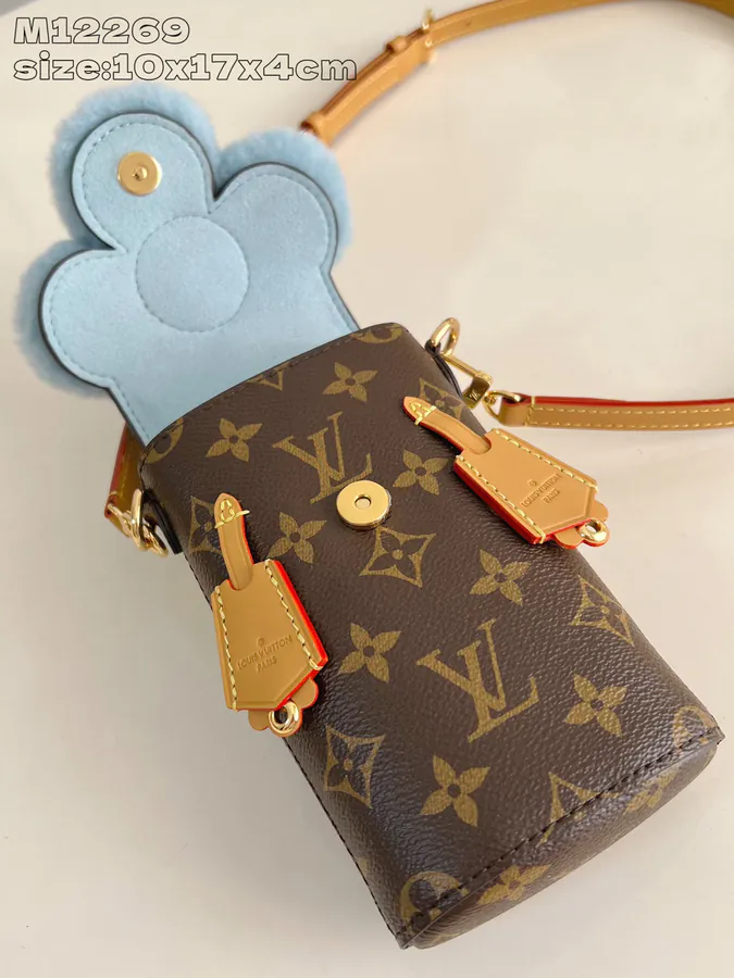 Vivienne Phone Pouch Christmas Collection