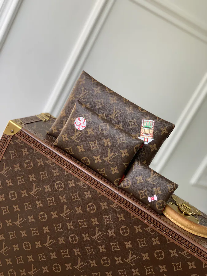 Vivienne Pochette Kirigami Handbag