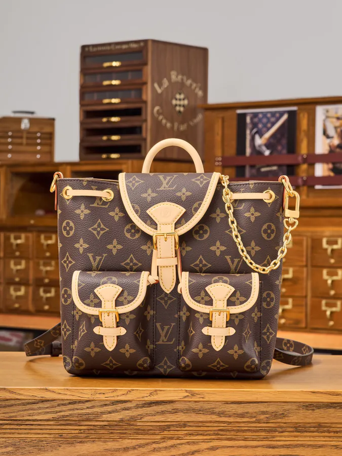 MB Latest Painted Leather Tote with Dynamic UID Chip