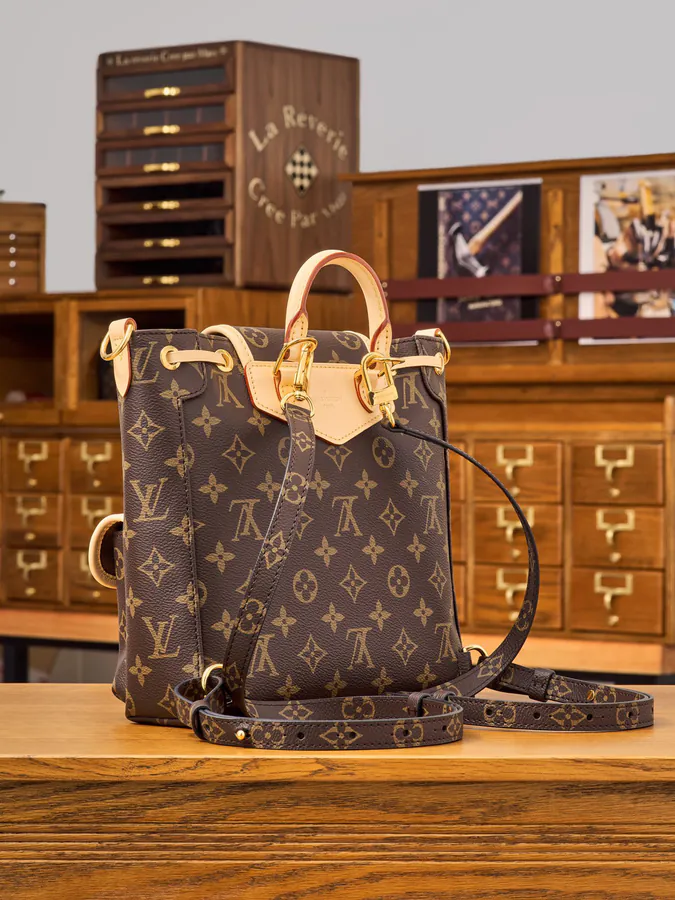 MB Latest Painted Leather Tote with Dynamic UID Chip