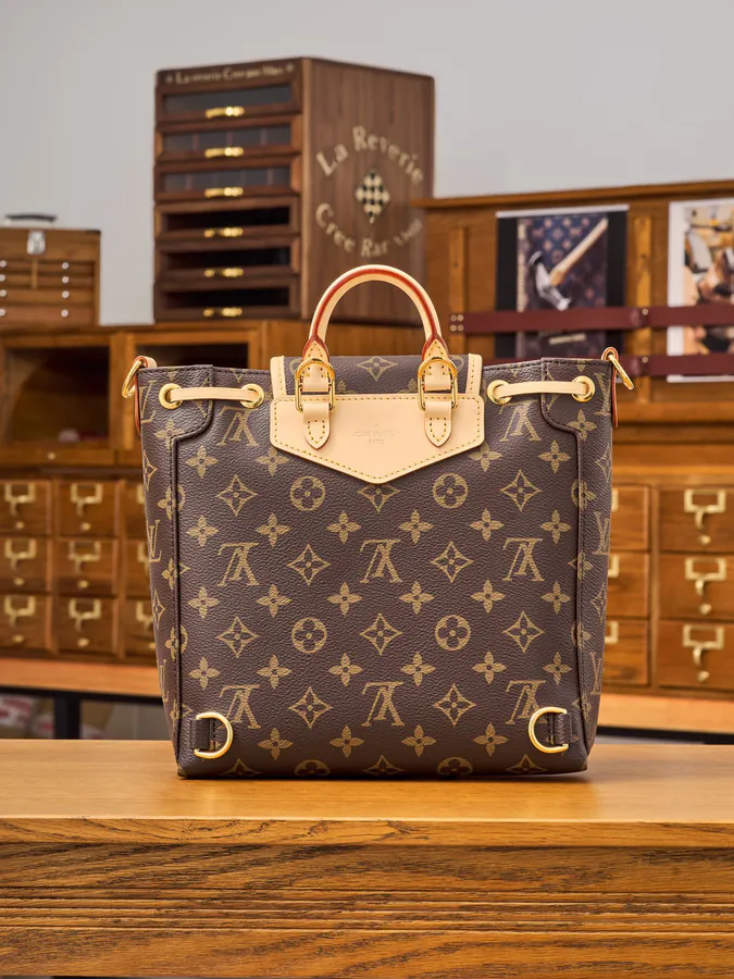 MB Latest Painted Leather Tote with Dynamic UID Chip