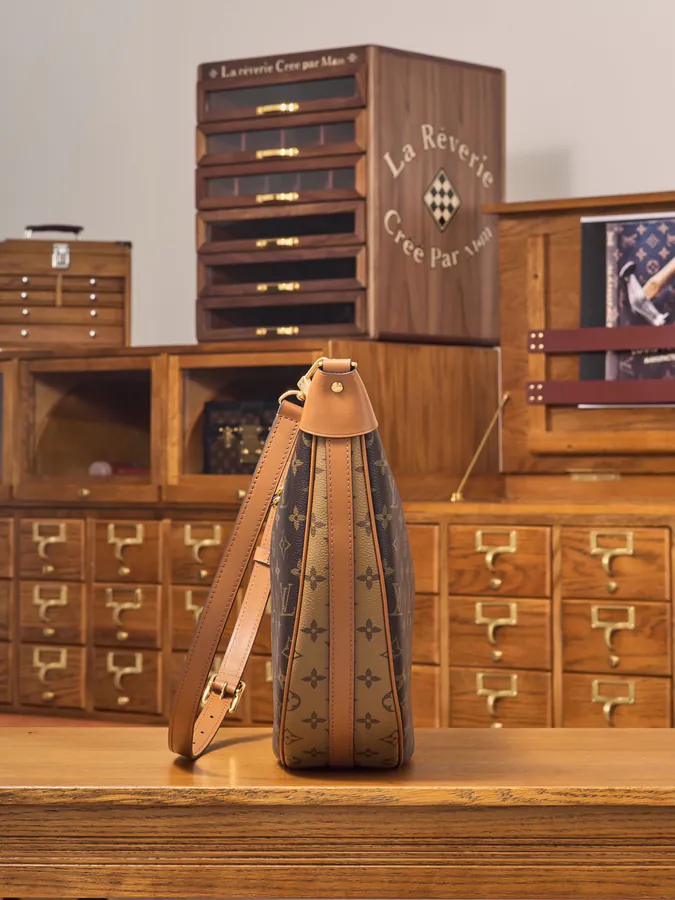 M46311: Vintage MB Crafted with Dynamic 163 Chip, Premium Finish, Full Steel Hardware, and Imported Leather
