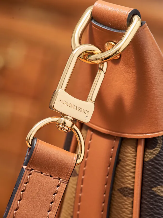 M46311: Vintage MB Crafted with Dynamic 163 Chip, Premium Finish, Full Steel Hardware, and Imported Leather