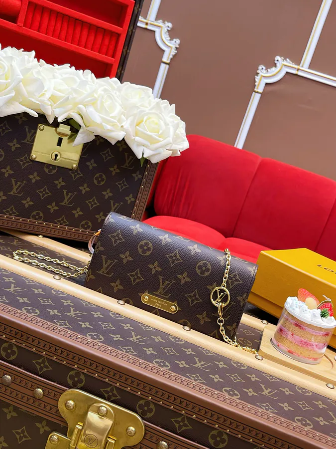 MB Dynamic Code Lily Woc Wallet