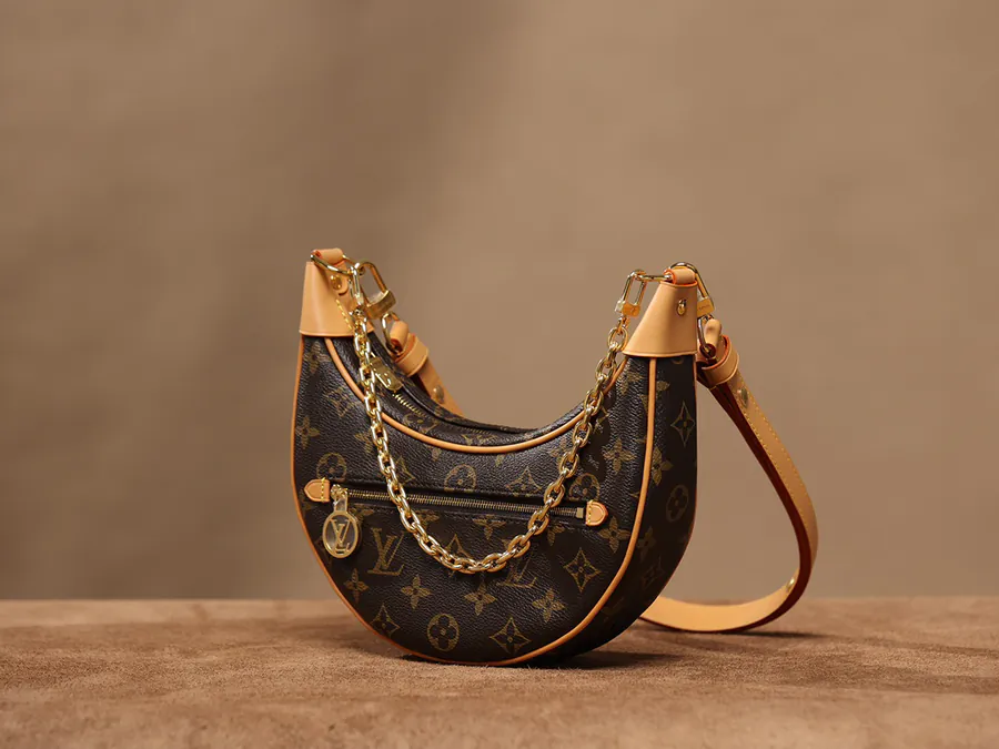 LOOP Handbag by Nicolas Ghesquière