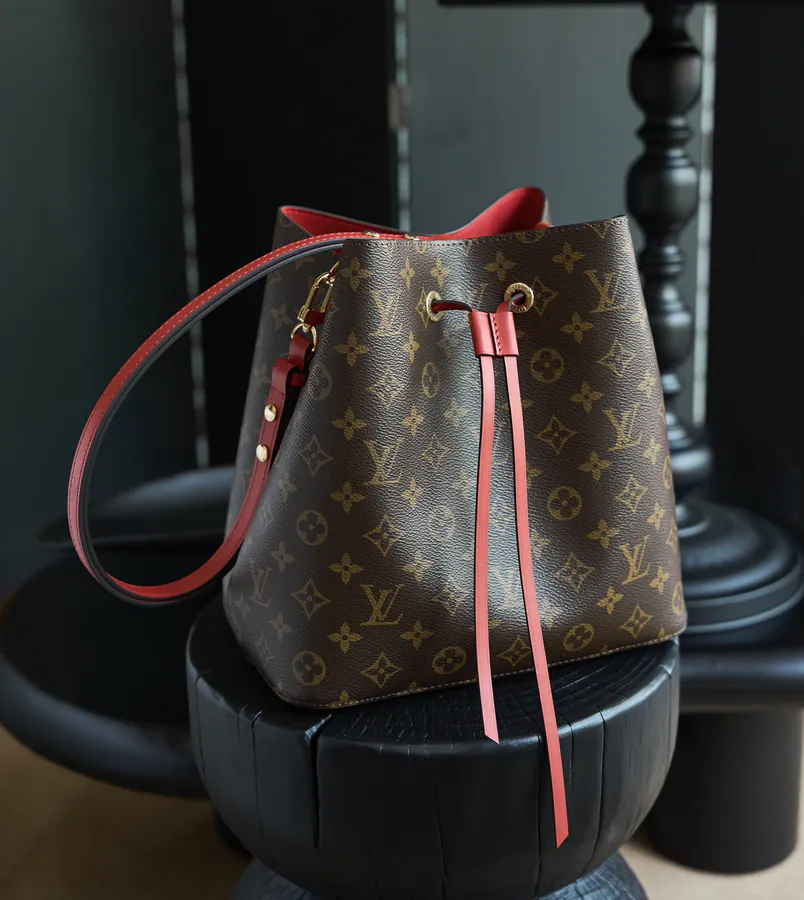 NÉONOÉ Midsize Handbag