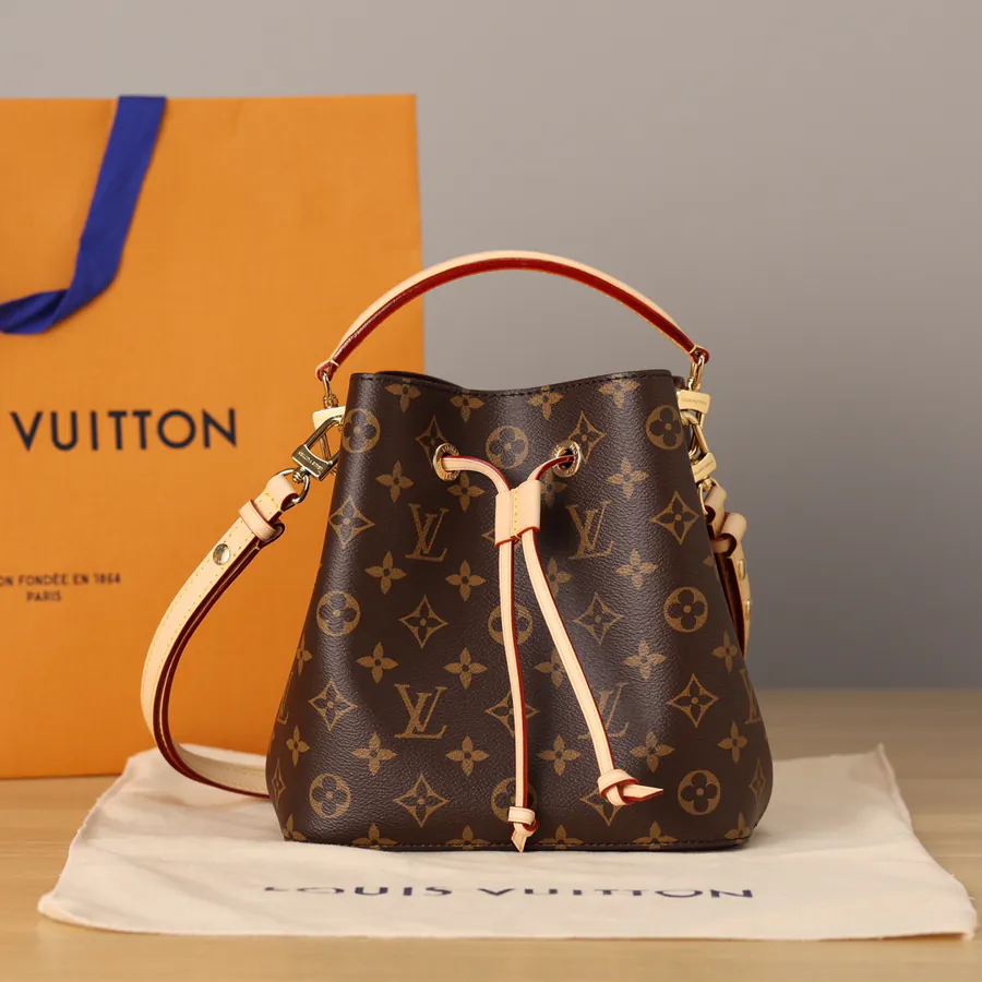 Néonoé BB Medium Handbag