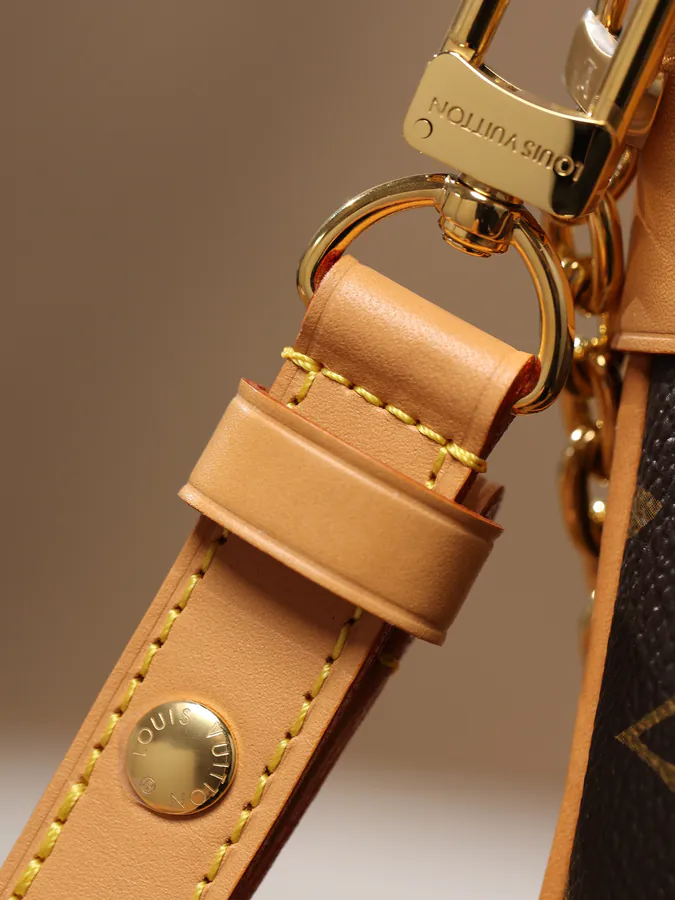 LOOP Handbag Moon Shape, Exclusive European Calfskin