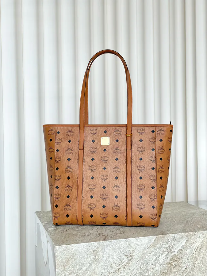 MCM Aren Toni Bucket Bag