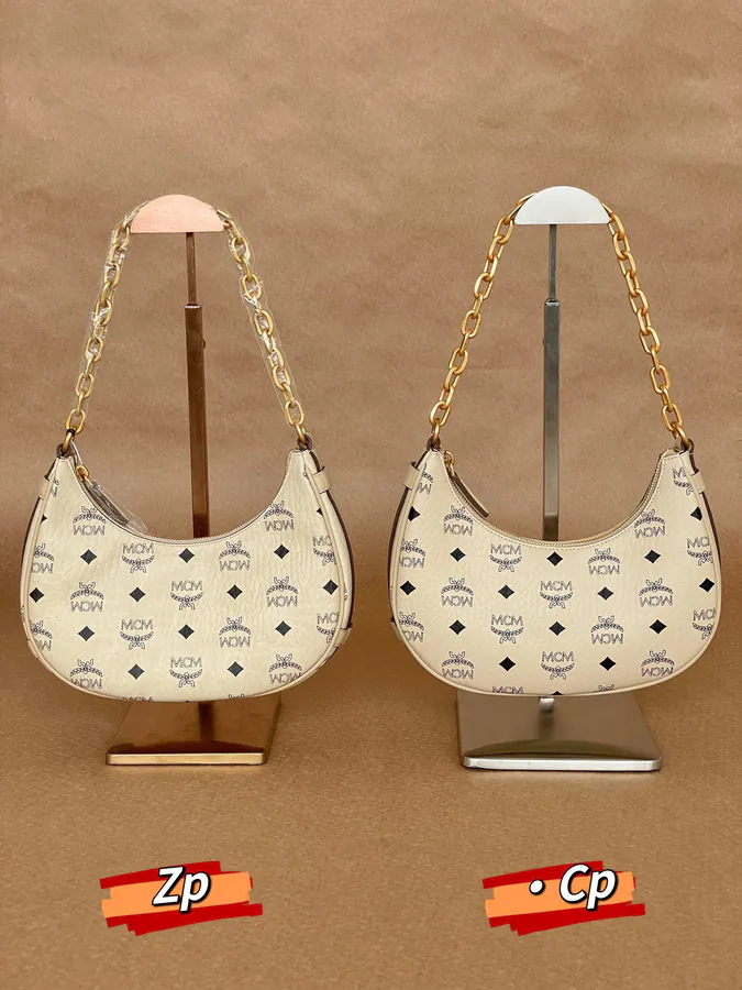 MCM Aren Hobo Small Grained Calfskin