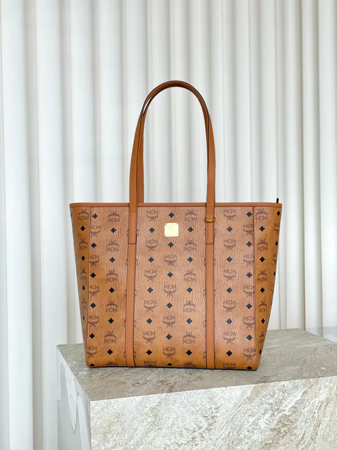 MCM Aren Toni Medium Bucket Bag
