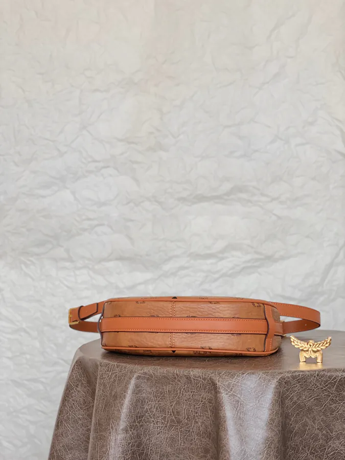 MCM Aren Hobo Classic Cognac Brown