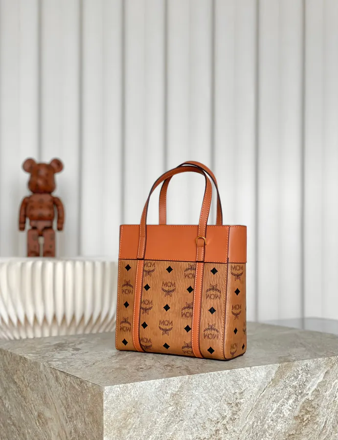 MCM Aren Visetōs Mini Crossbody Tote Bag