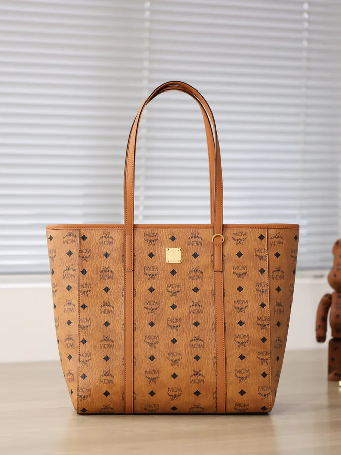 P460 Exclusive Visetos Aren Shopping Bag with Nappa Trim
