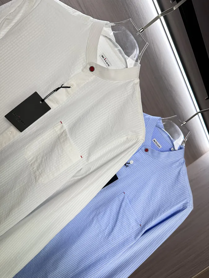 Kiton 2025 Spring Summer New Collection Classic Brand Small Red Button
