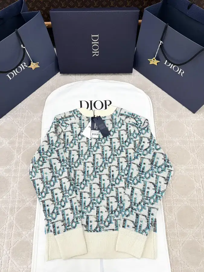 P310 CD 25SS New Color Old Flower Blouse