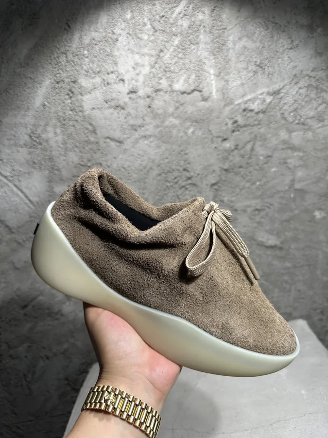 FEAR OF GOD Season 8 Low Sneakers