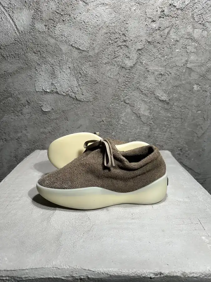 FEAR OF GOD Season 8 Low Sneakers