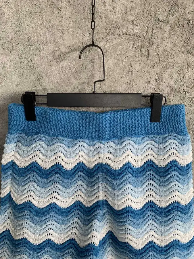 CASABLANCA 2023SS Gradient Blue Wave Pattern Knit Short