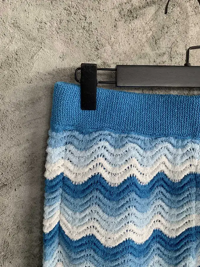 CASABLANCA 2023SS Gradient Blue Wave Pattern Knit Short