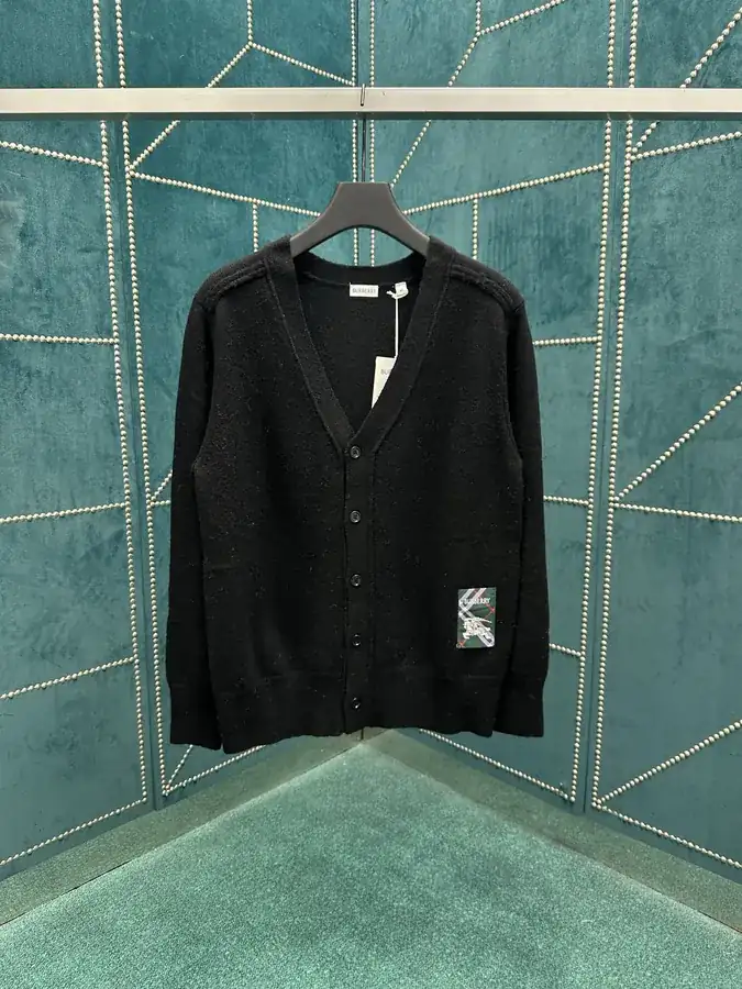 Burberry 25ss New Wool Sweater, Classic Fit, Round Neck with Brand Logo