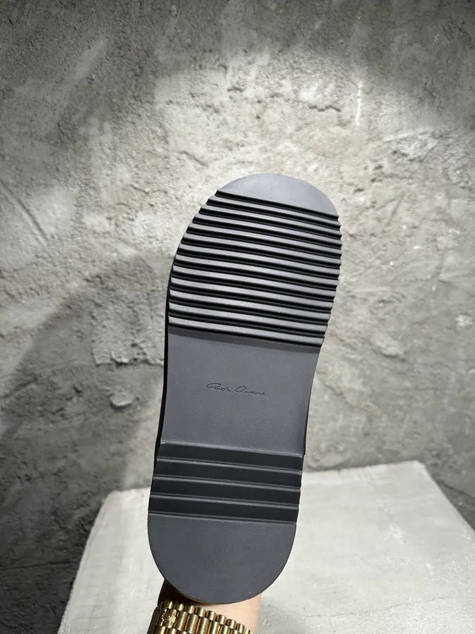 Rick Owens 2025SS Buckle Sandals with Grained Calfskin Upper