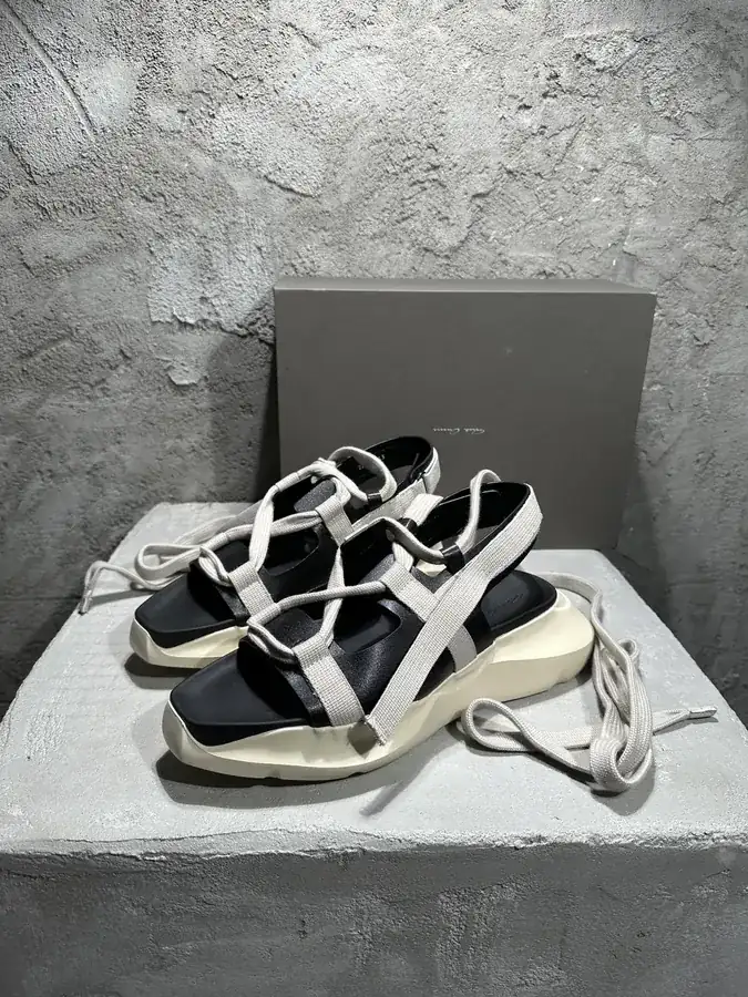 Rick Owens 2023SS Thick Heel Buckle Sandals