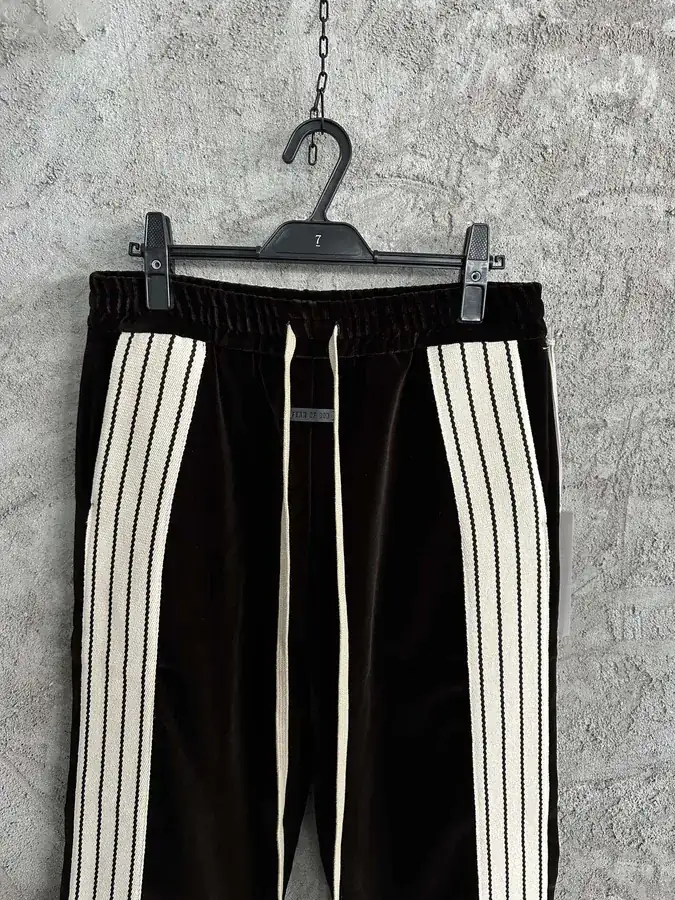 FEAR OF GOD 2024SS Side Stripe Velvet Trousers