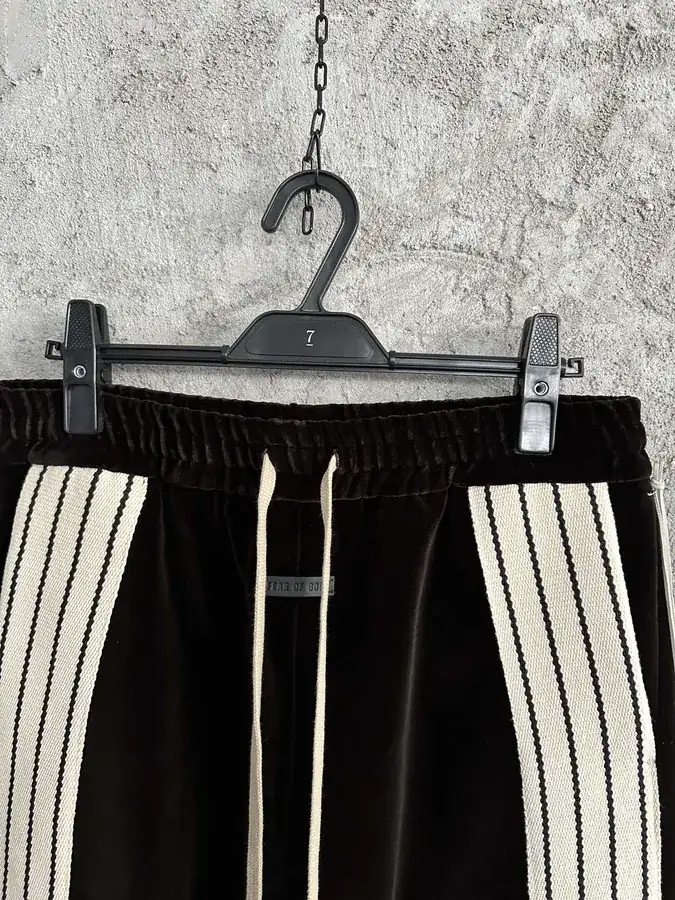 FEAR OF GOD 2024SS Side Stripe Velvet Trousers