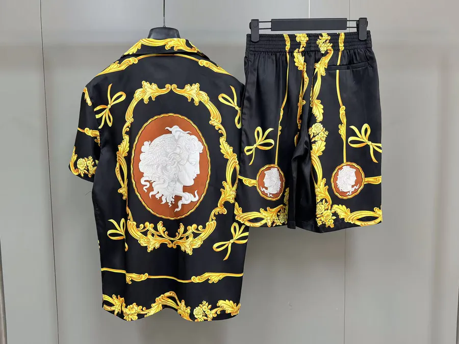 V Brand New Men's Medusa Cameo Shirt