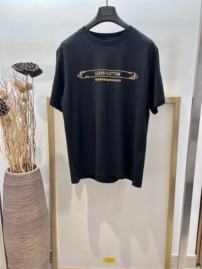 1V Louis Vuitton Damier Cotton T Shirt