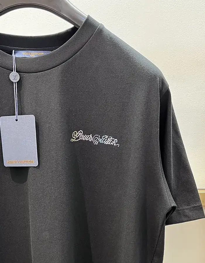 1V Louis Vuitton Collaboration Series Rainbow Gradient Diamond Embroidery Clover Half Sleeve T Shirt